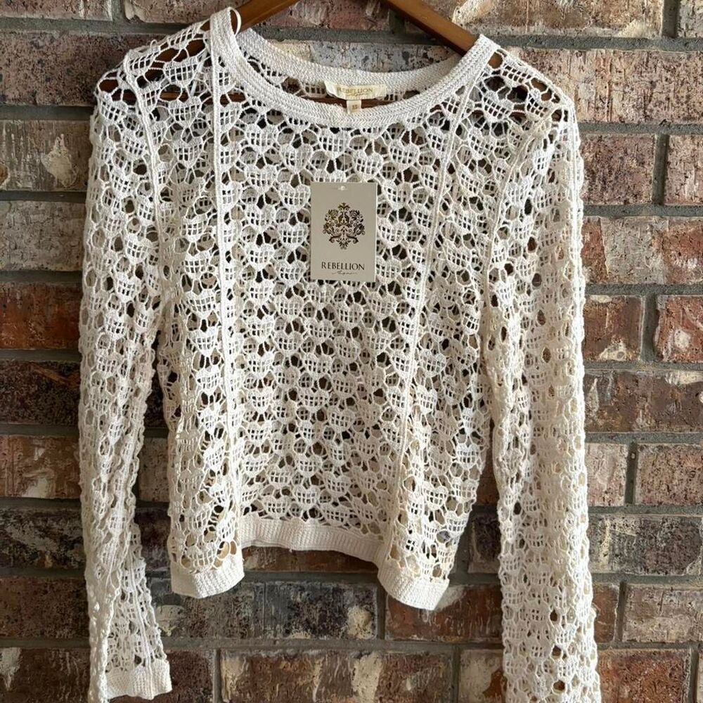 Unbranded Women's White and Cream Blouse